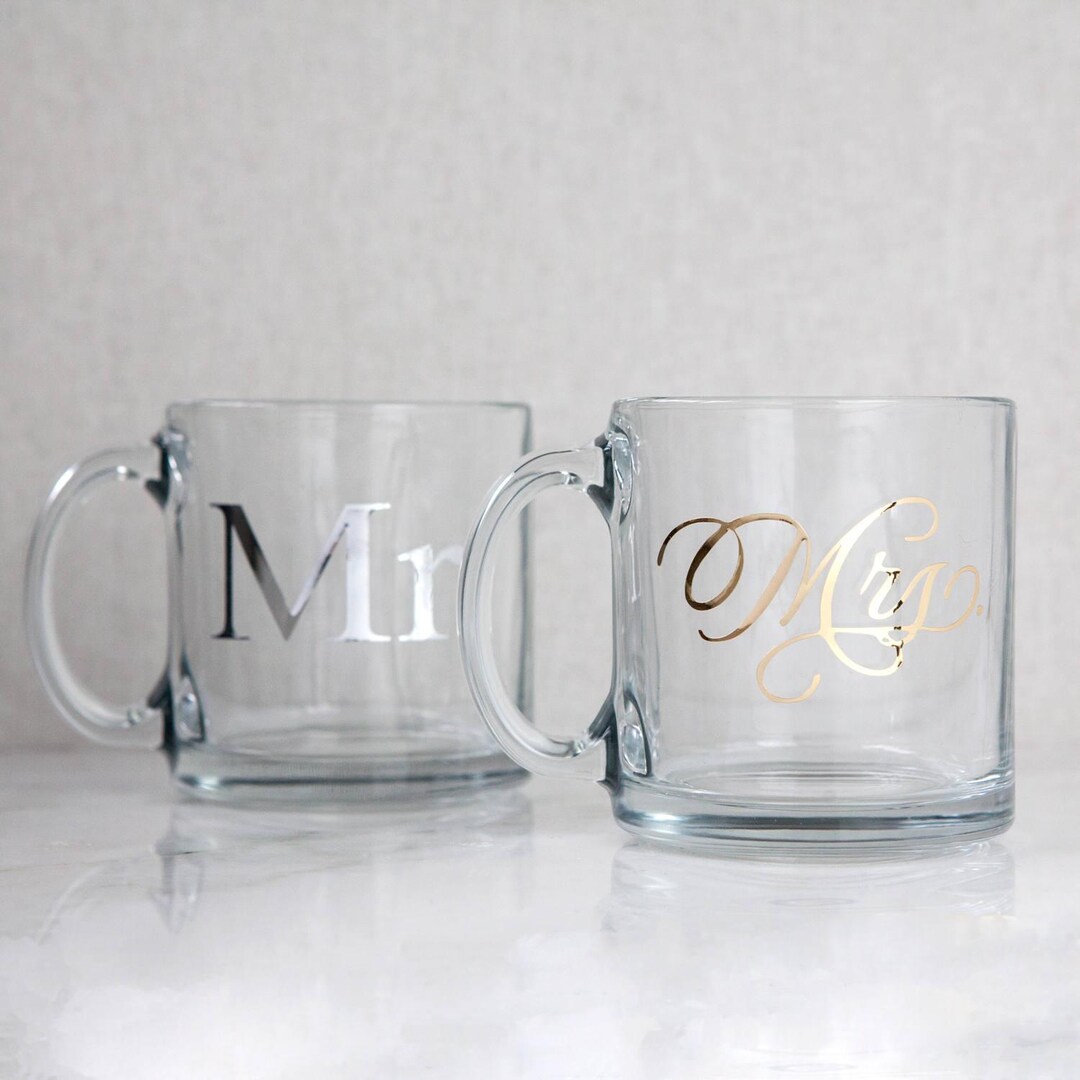 Personalised Mr and Mrs Mug Set - UK Personalised Mr and Mrs Mug Set - UK